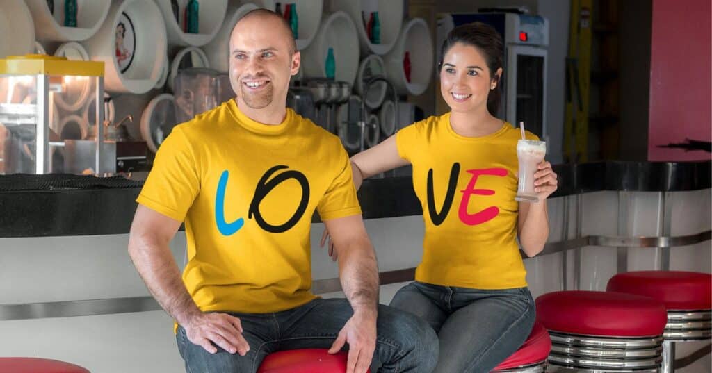 Hilarious T-Shirt Mishaps That Will Leave You in Stitches 18 Couples with Coordinated T Shirts 2